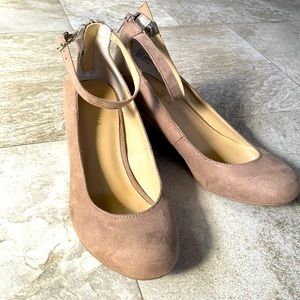 Arizona Jean Co Heeled Shoe